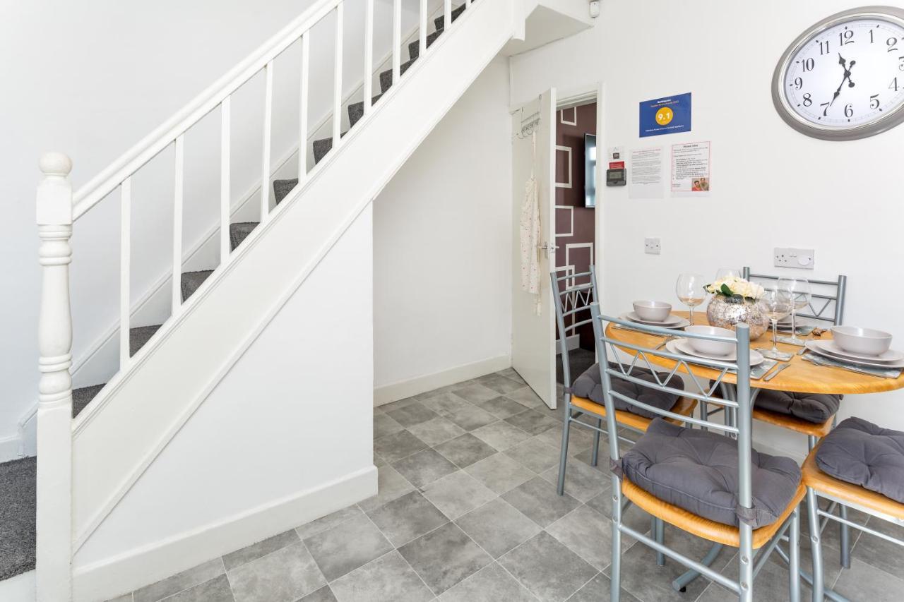 Cosy Anfield Guesthouse - Free Parking Liverpool Exterior foto
